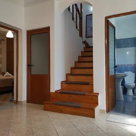 Gjata Apartamento