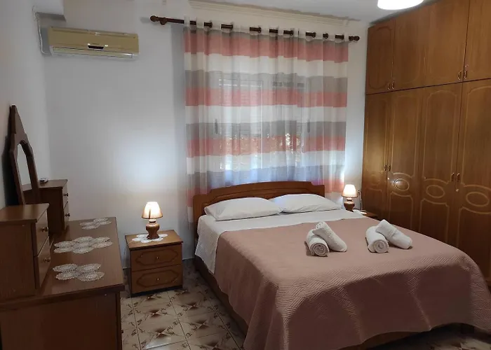 Apartamento Gjata *